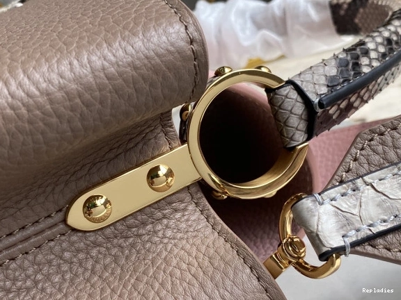 Fake Louis Bags CAPUCINES LOUIS MM VUITTON 0818